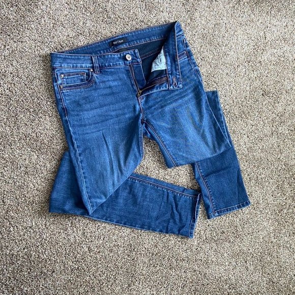 Comfortable jeans, soft and stretchy denim,straigt to skinny cut wit half raise. - Picture 3 of 7